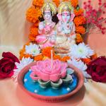 Lotus Radiance Candle | Divine Light