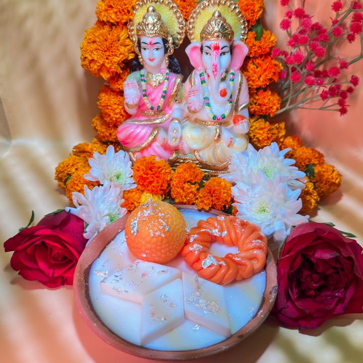 Festive Sweet Candle | Joyful Glow