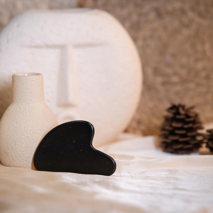 Black Tourmaline Gua Sha | Shield & Sculpt