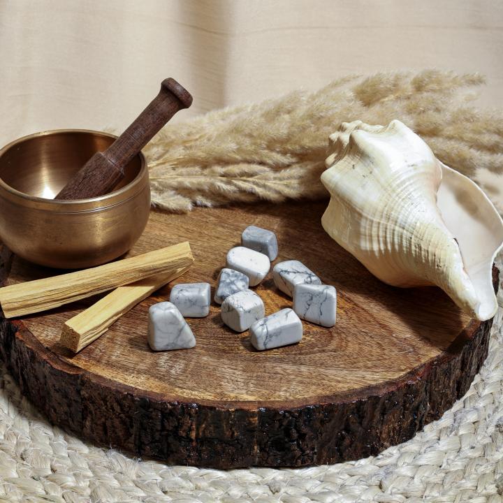 Howlite Tumble | Peace & Awareness