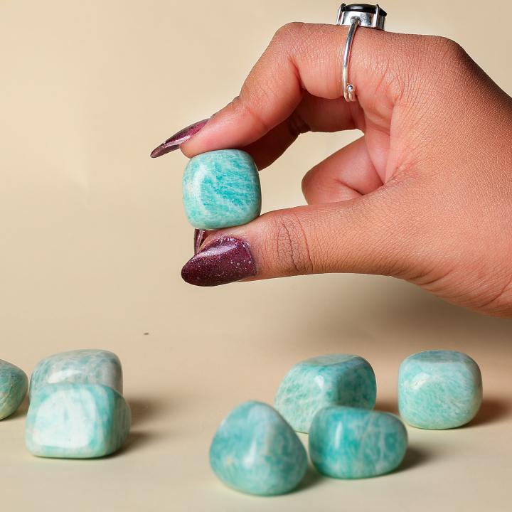 Aquamarine Tumble | Courage & Clarity